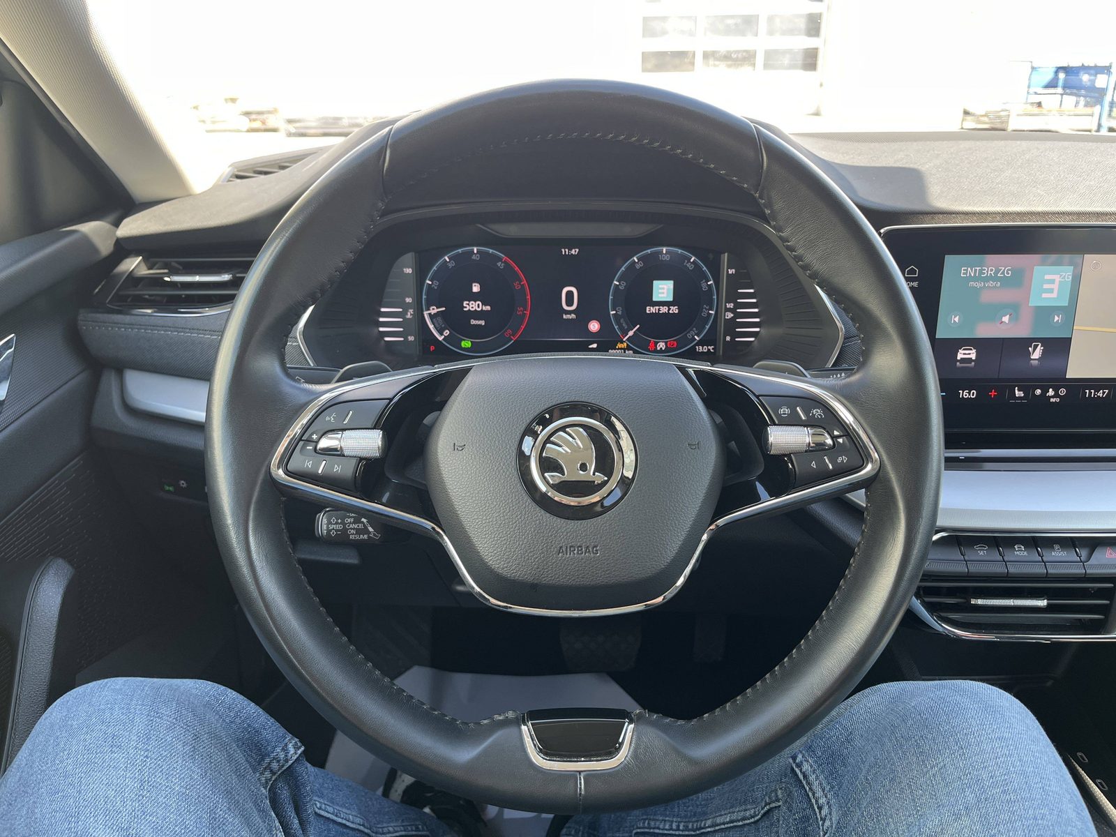 2022 Škoda Octavia — fotografija 27