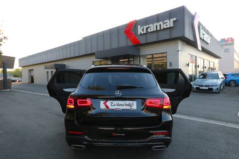 2022 Mercedes-Benz GLC AMG Line — sličica 17