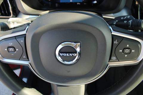 2022 Volvo XC60 — sličica 15