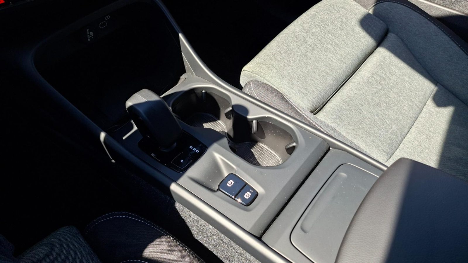 2026 Volvo XC40 — fotografija 18