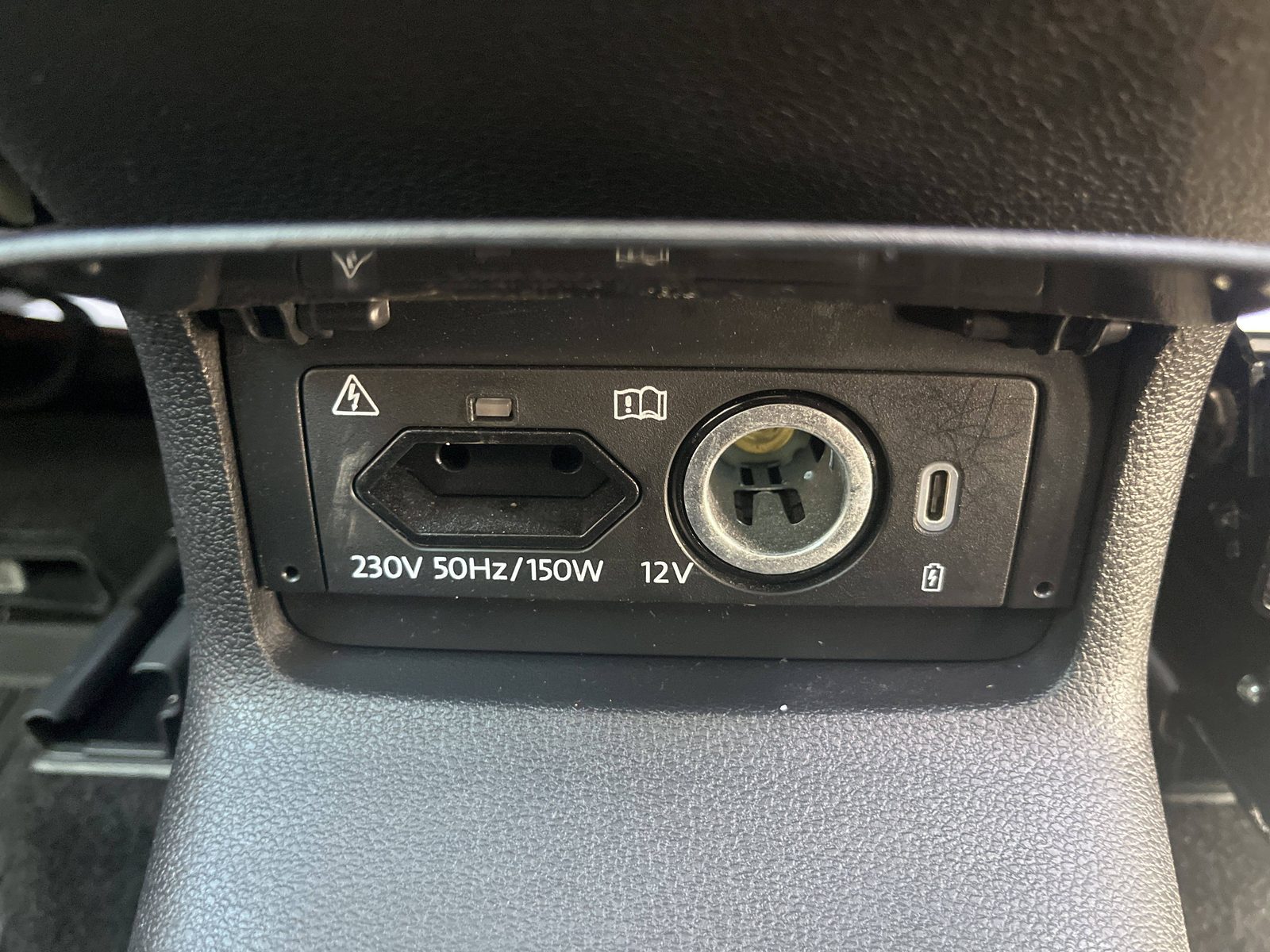 2023 Škoda Karoq — fotografija 24