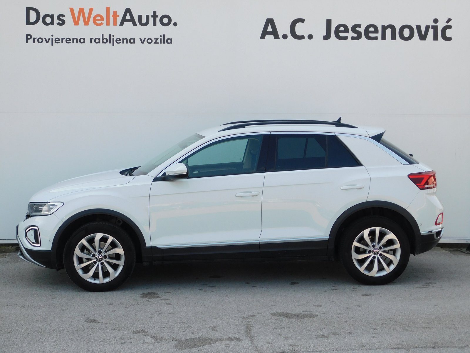 2023 Volkswagen T-Roc — fotografija 6