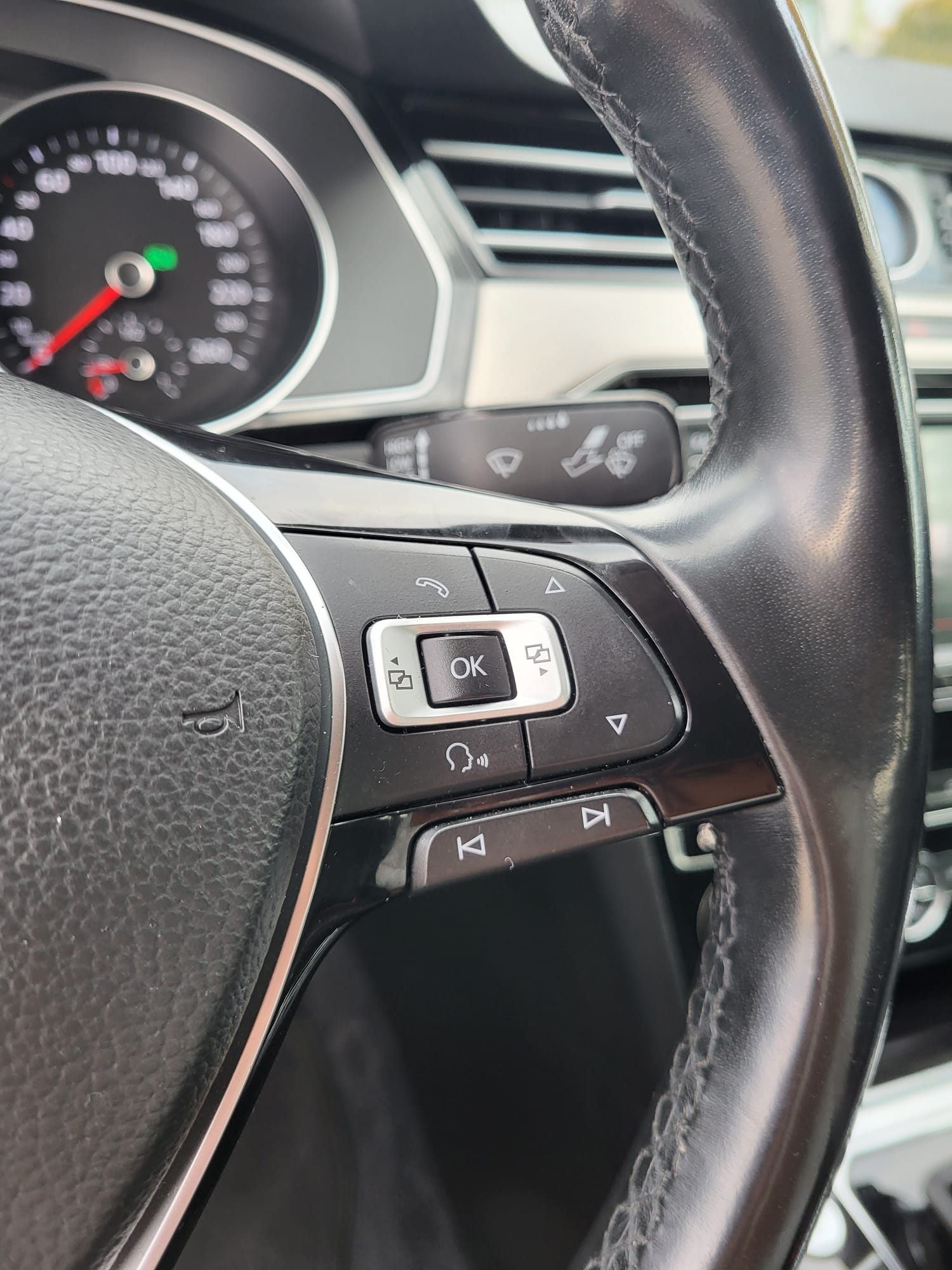 2016 Volkswagen Passat — fotografija 19