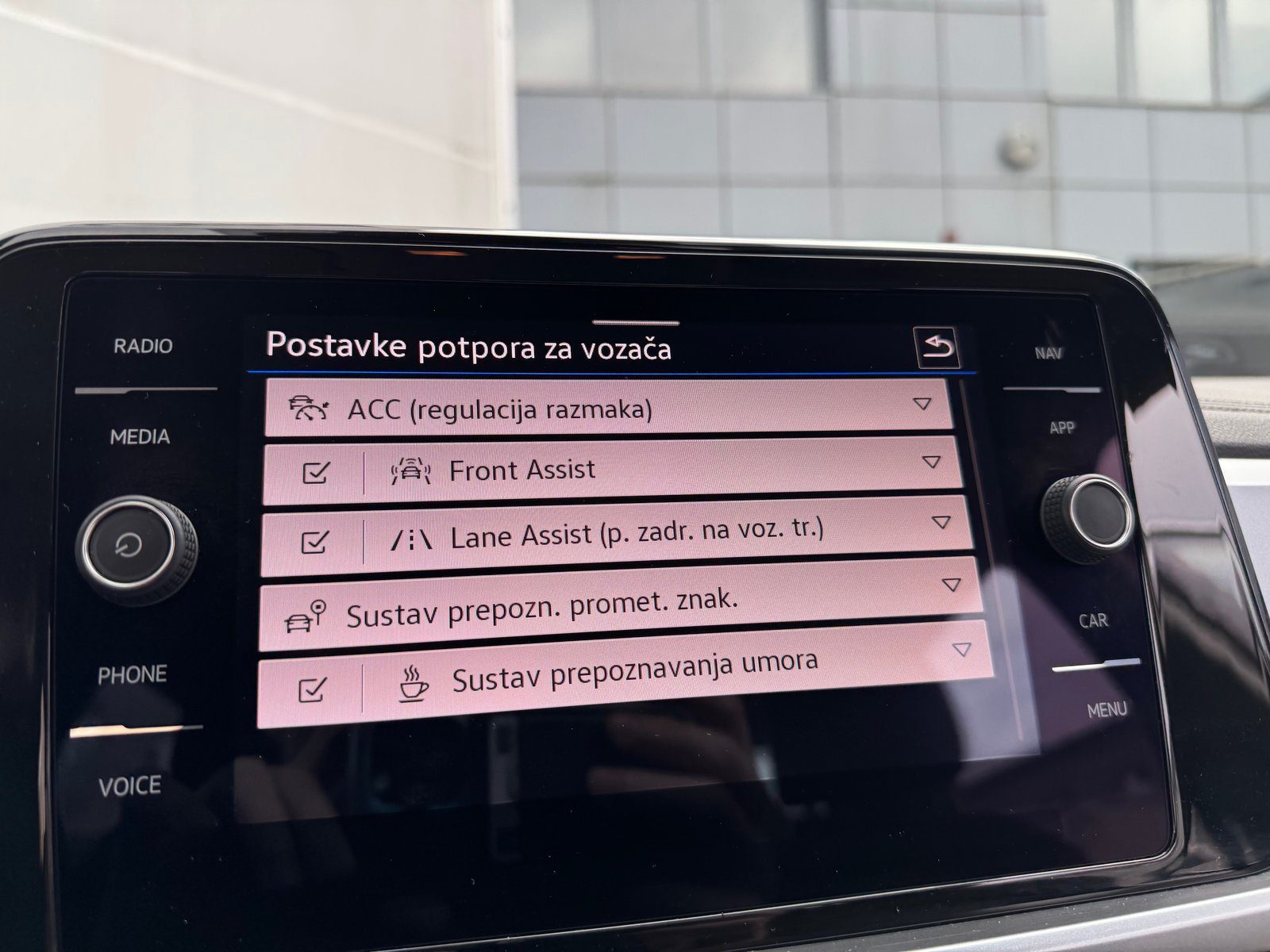 2023 Volkswagen T-Roc — fotografija 14