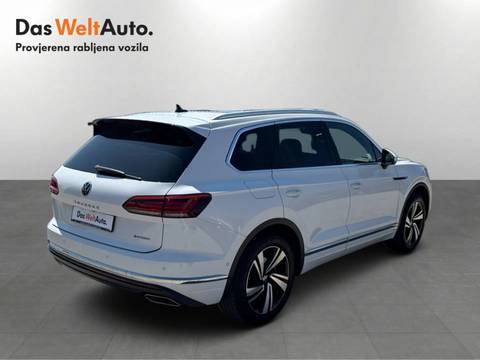 2021 Volkswagen Touareg — sličica 5