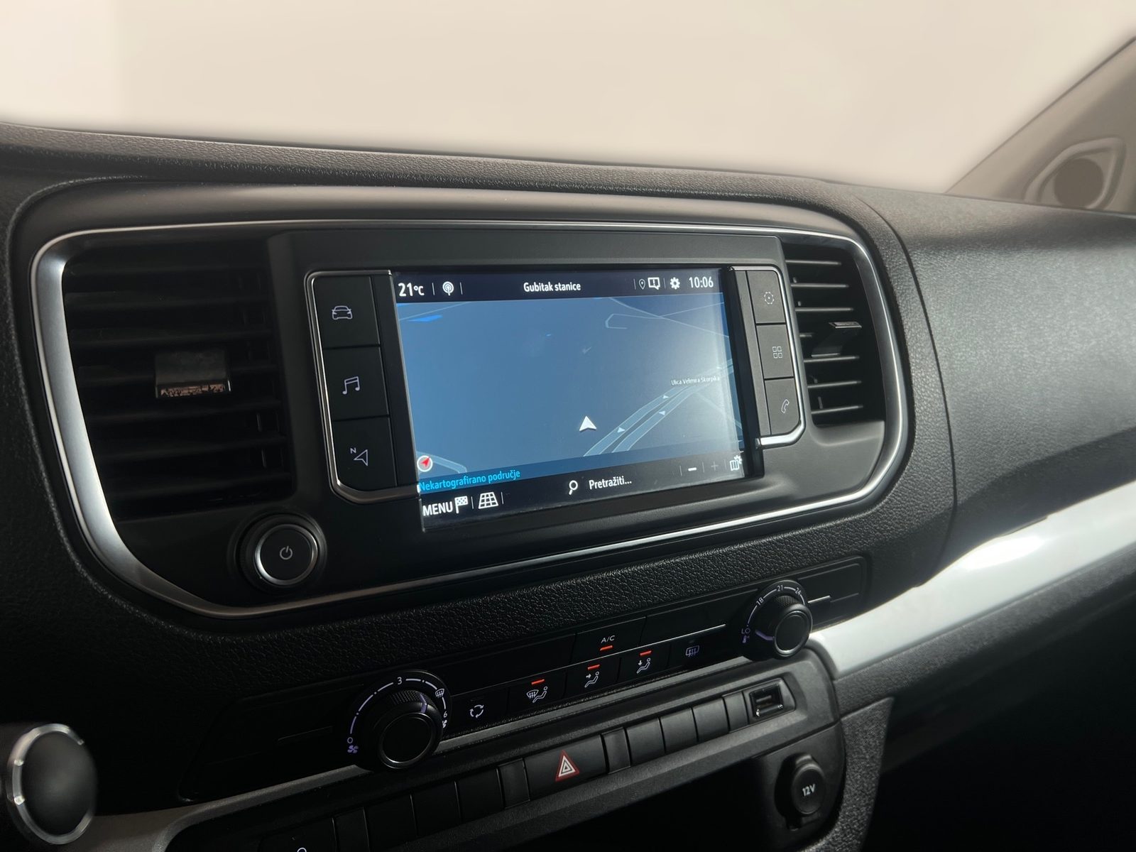 2021 Opel Zafira — fotografija 17