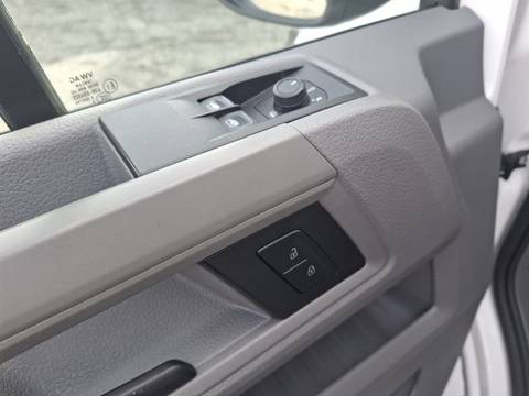2020 Volkswagen Crafter — sličica 9