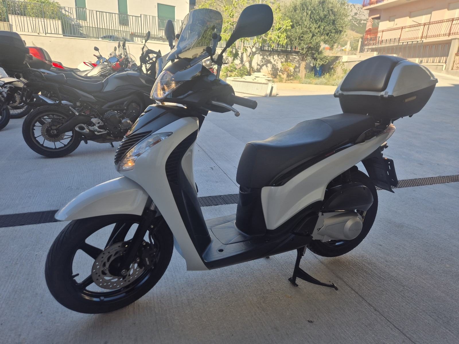 2011 Honda SH125I Sport — fotografija 12