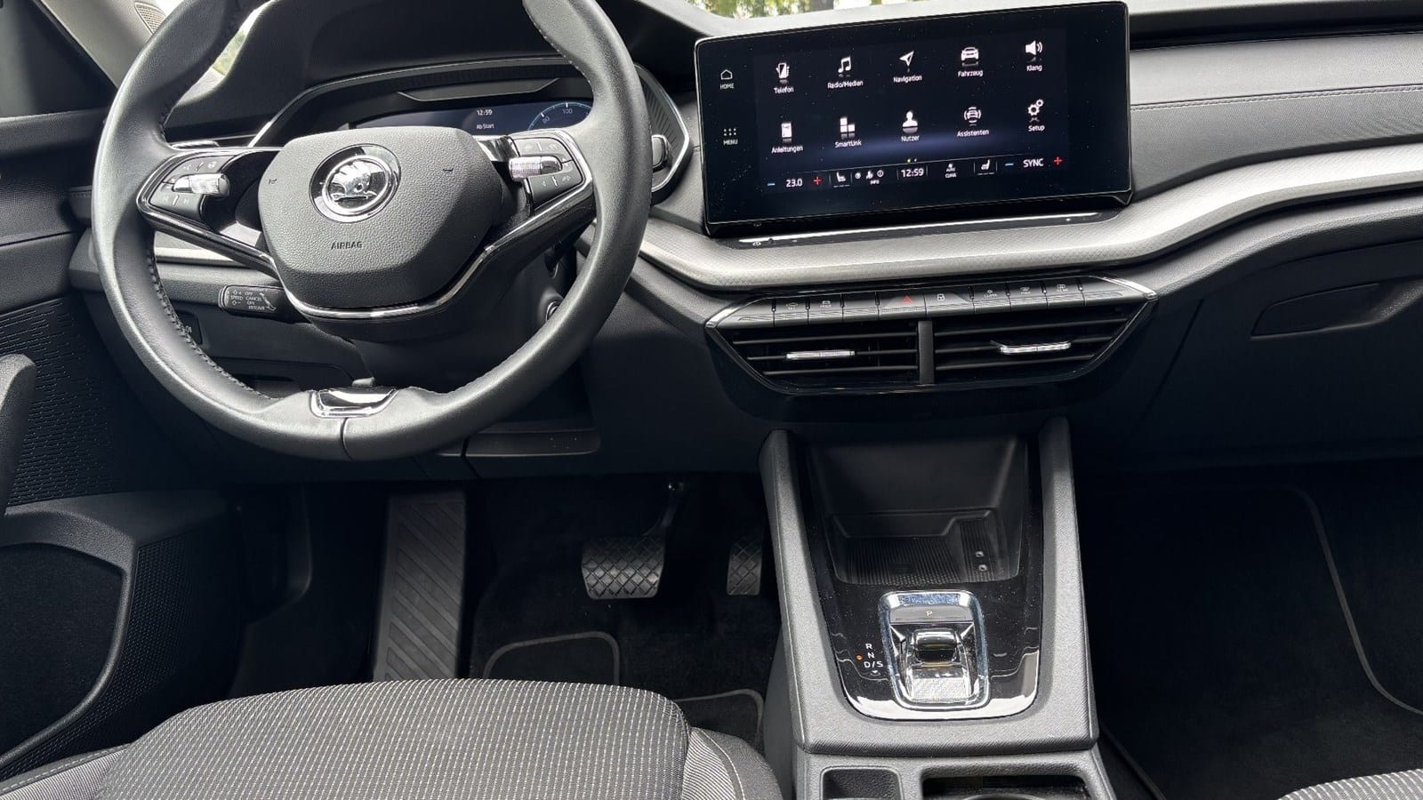 2023 Škoda Octavia — fotografija 12