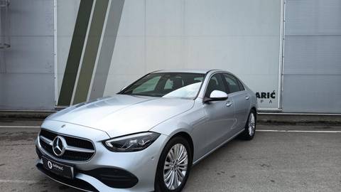 2025 Mercedes-Benz C-klasa