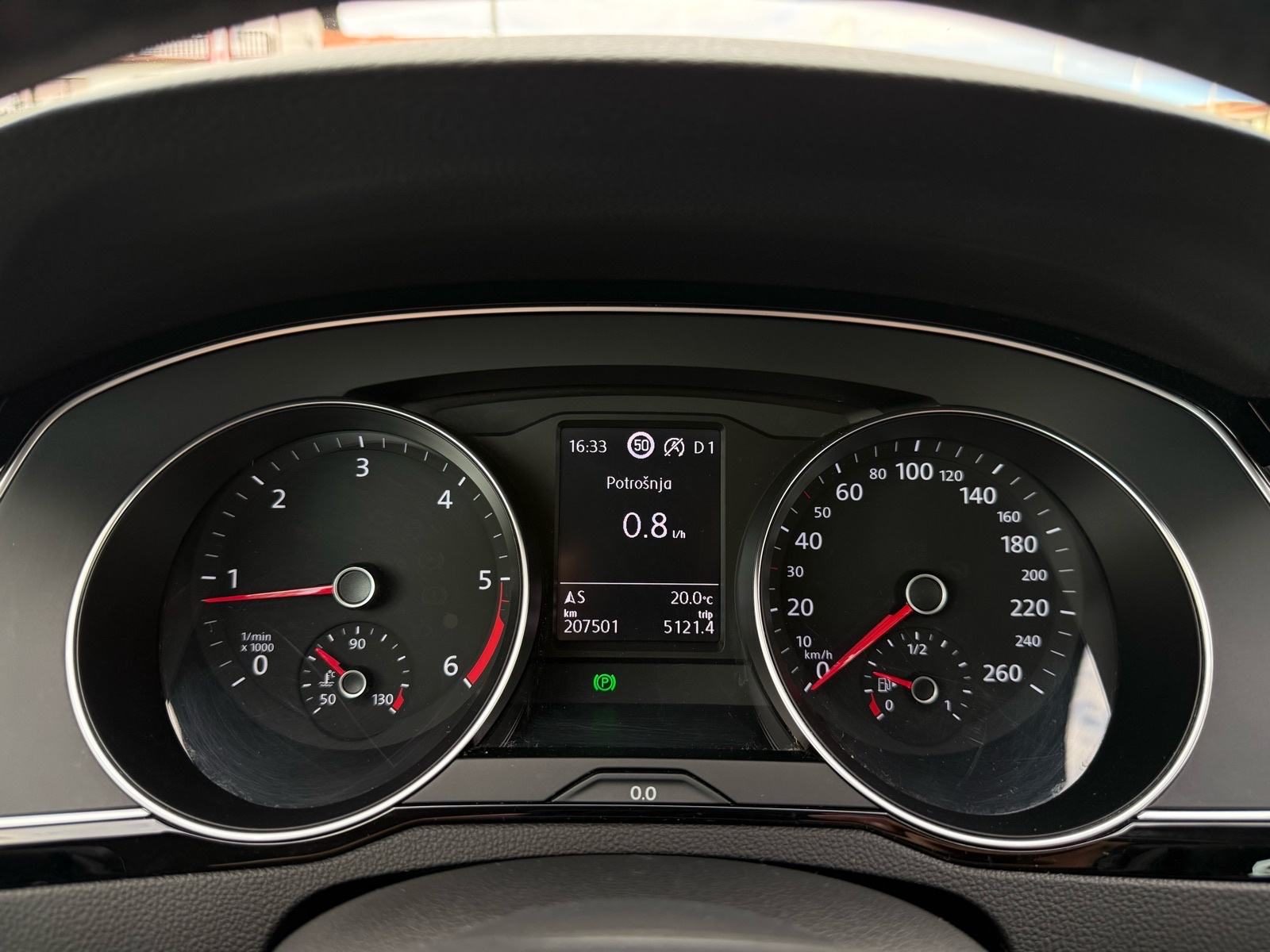 2020 Volkswagen Passat — fotografija 13