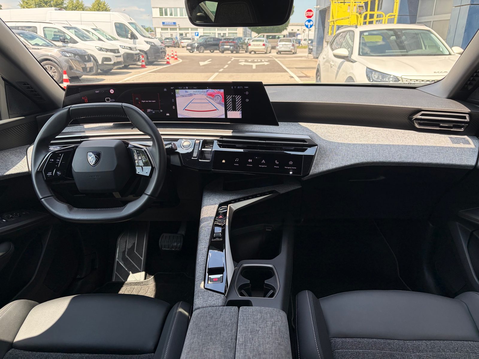 2025 Peugeot 3008 — fotografija 7
