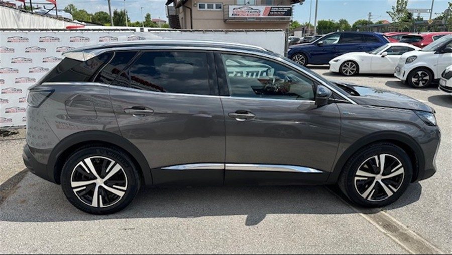 2021 Peugeot 3008 — fotografija 4