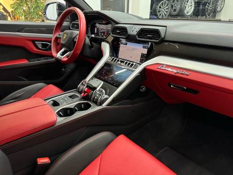 2019 Lamborghini Urus — sličica 20