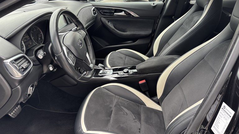 2017 Infiniti Q30 — fotografija 6