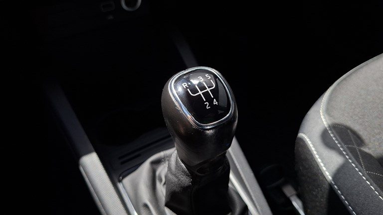2021 Škoda Fabia — fotografija 13