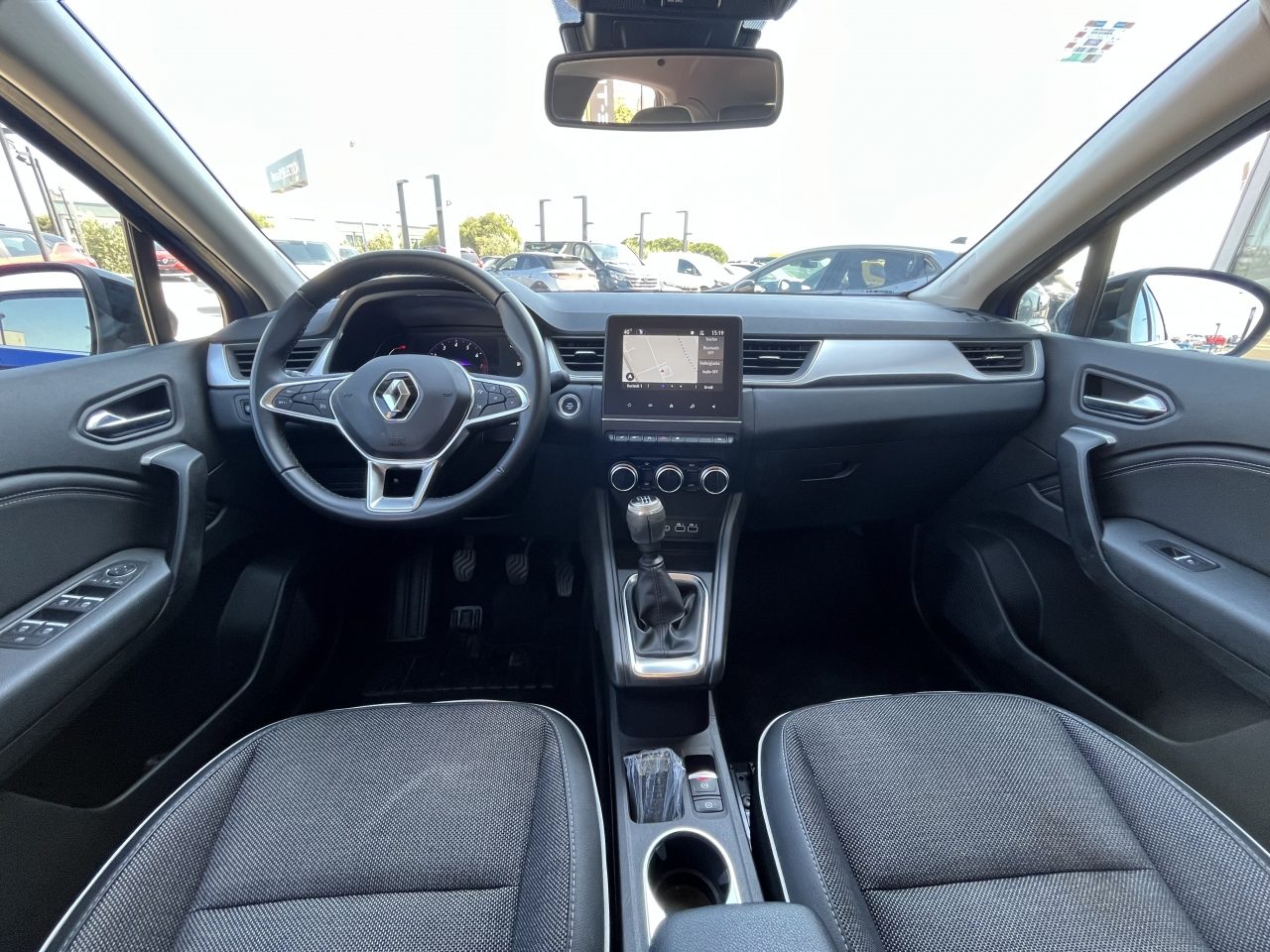 2024 Renault Captur — fotografija 10