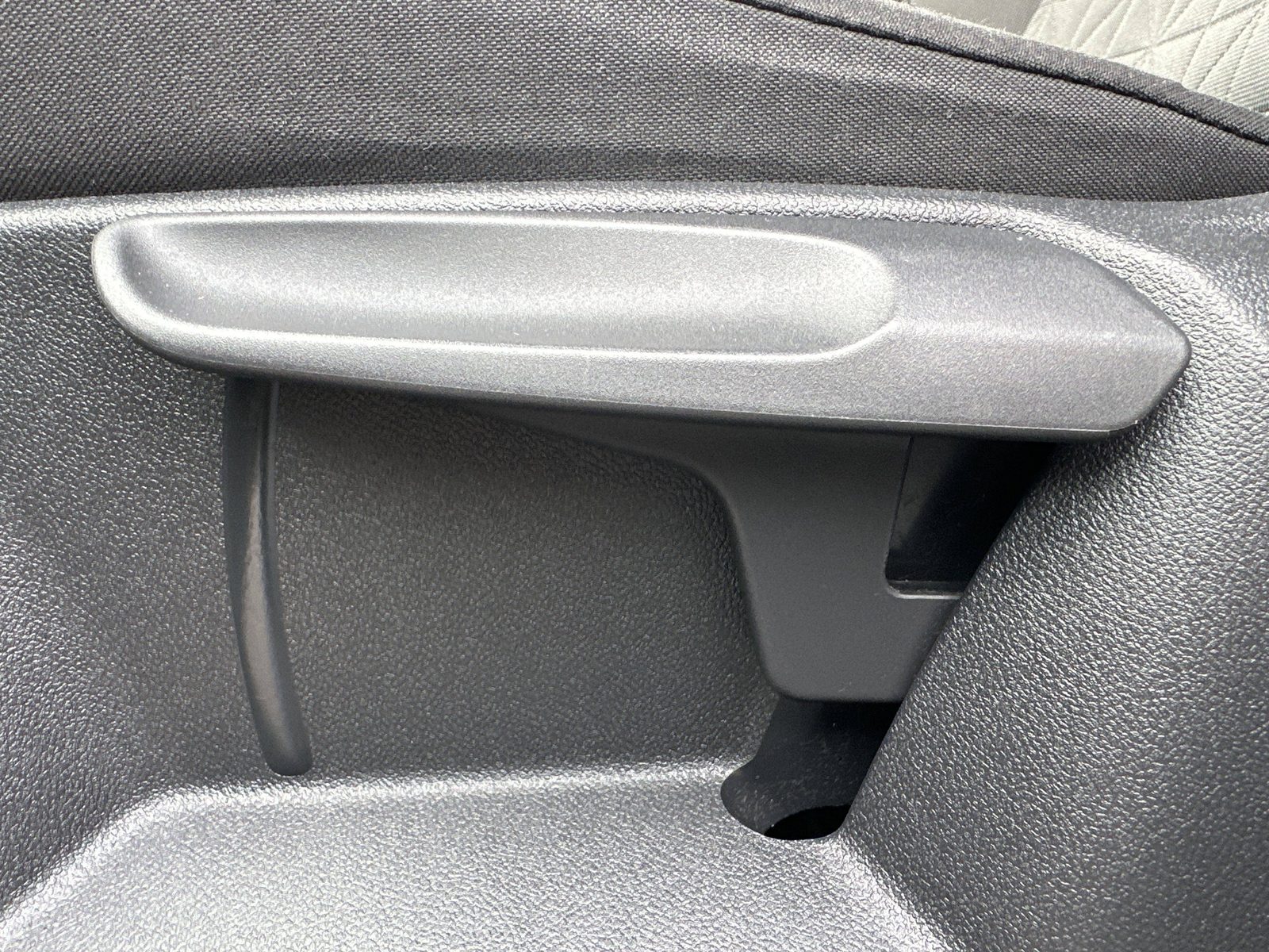 2021 Volkswagen Tiguan — fotografija 30
