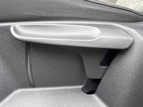 2021 Volkswagen Tiguan — sličica 30