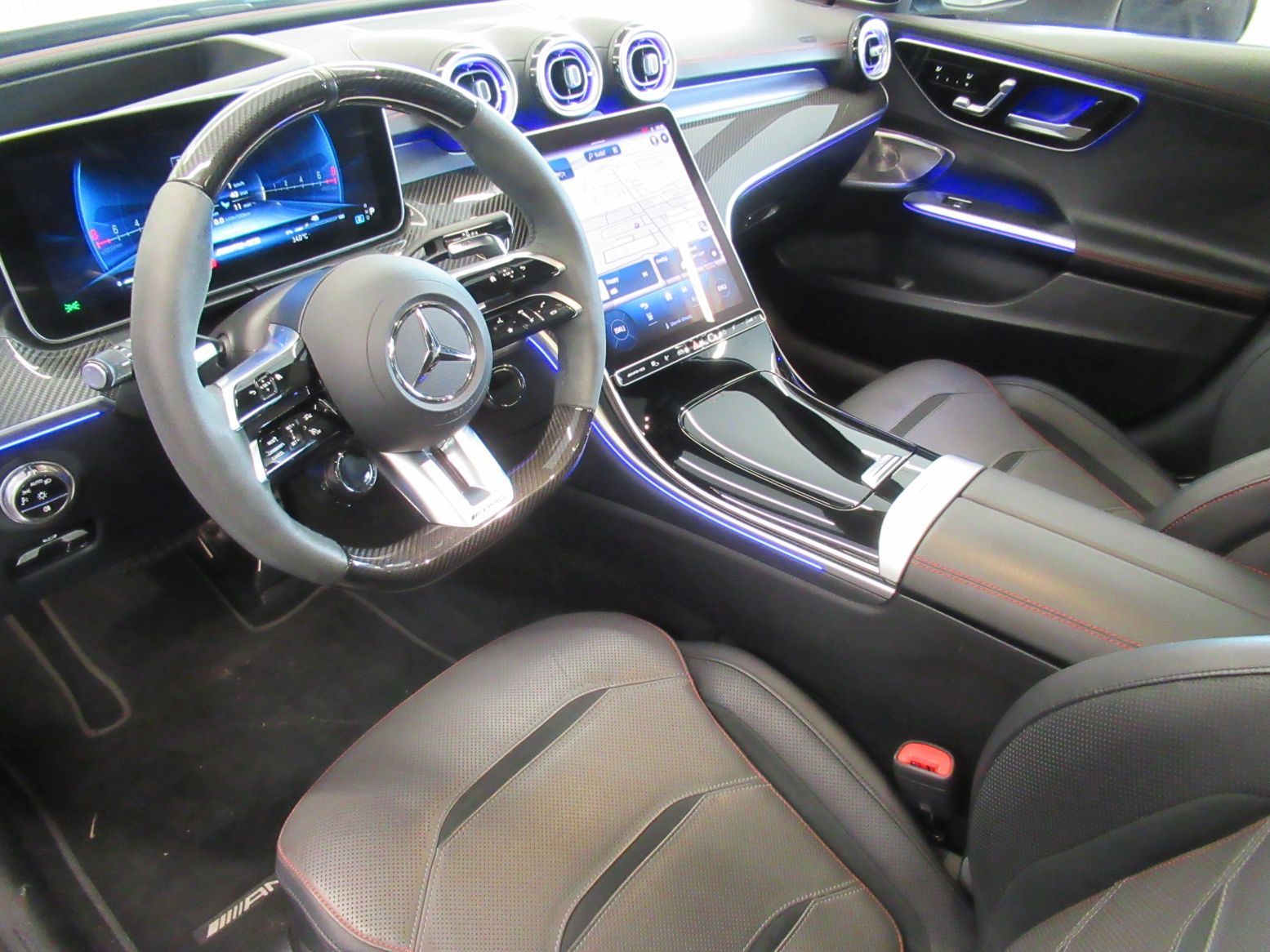 2025 Mercedes-Benz C-klasa — fotografija 17