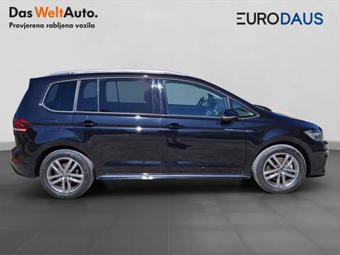 2023 Volkswagen Touran R-Line — sličica 4
