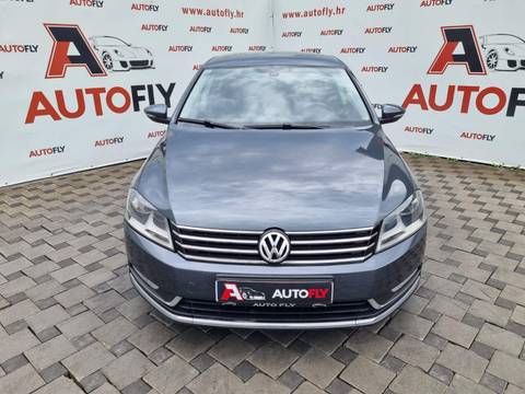 2015 Volkswagen Passat — sličica 2