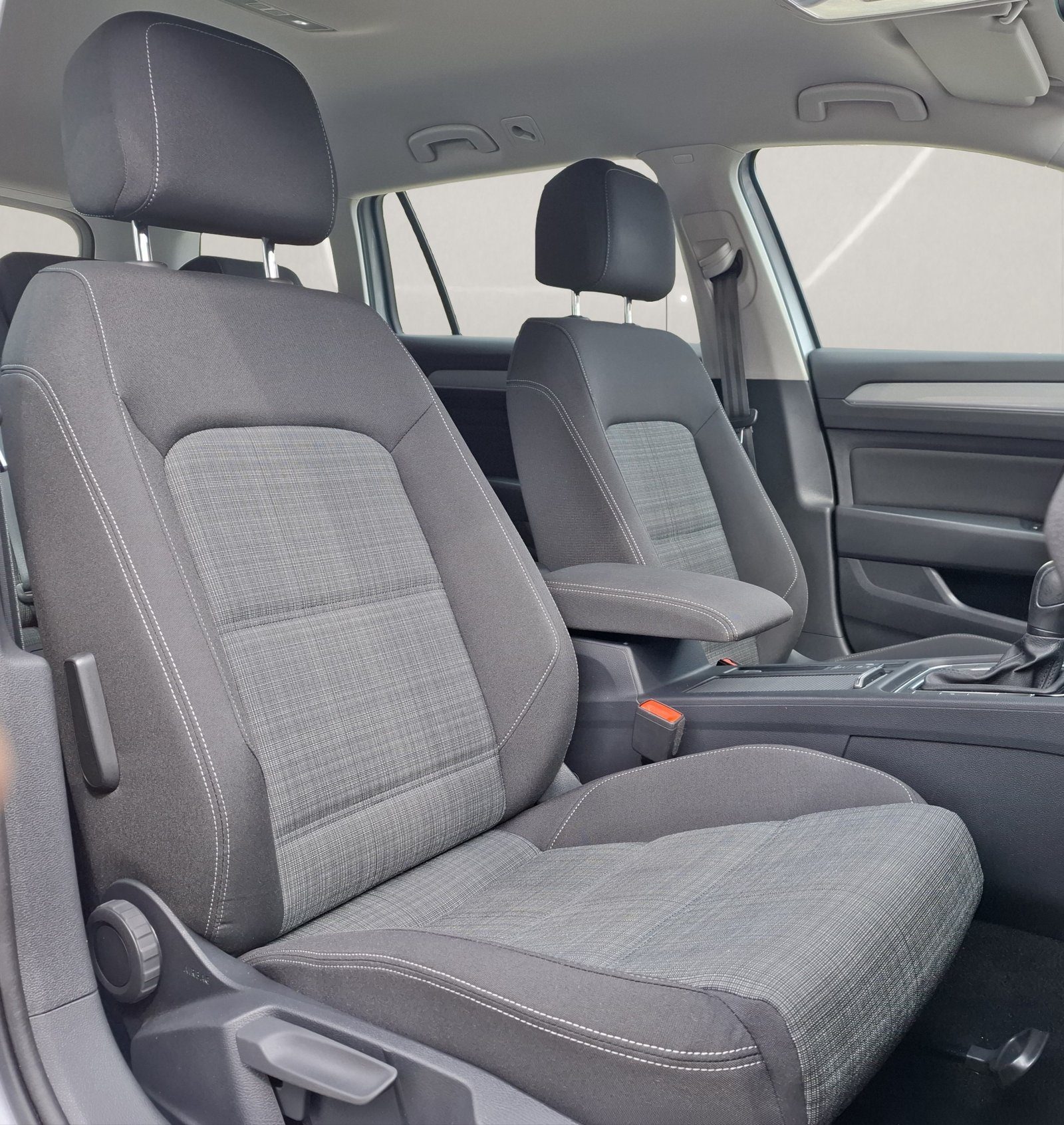 2021 Volkswagen Passat Variant — fotografija 14