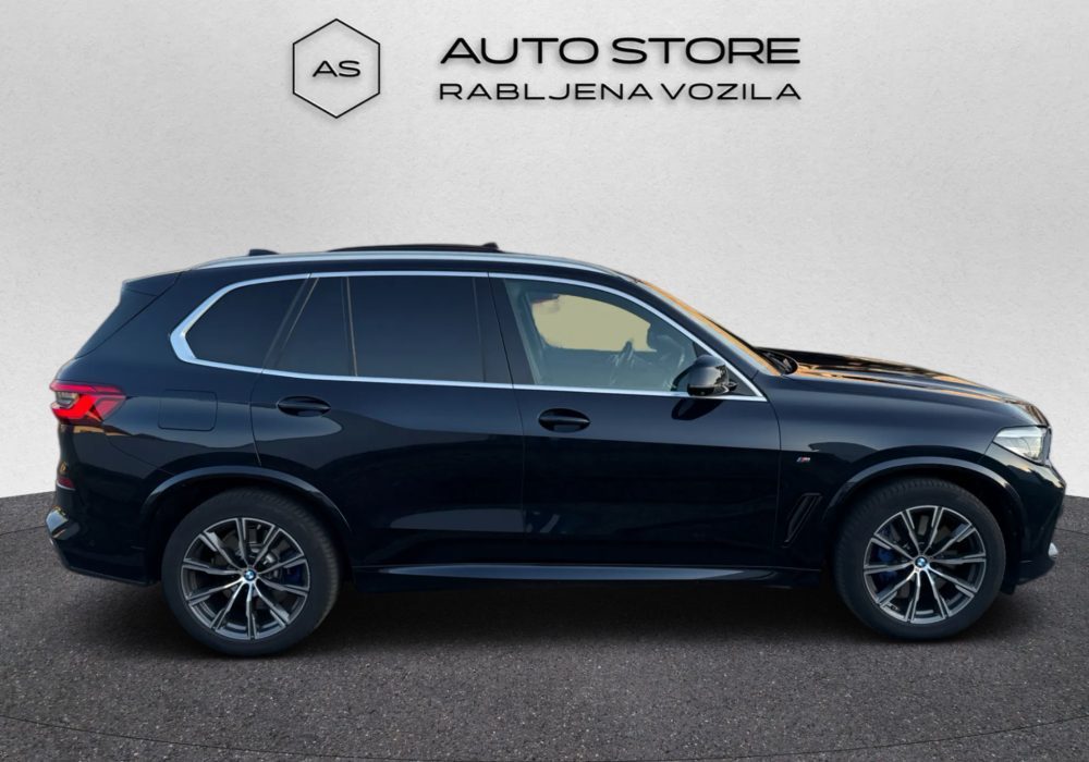 2019 BMW X5 M Sport — fotografija 12