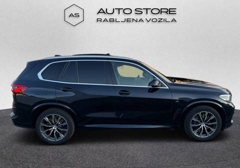 2019 BMW X5 M Sport — sličica 12