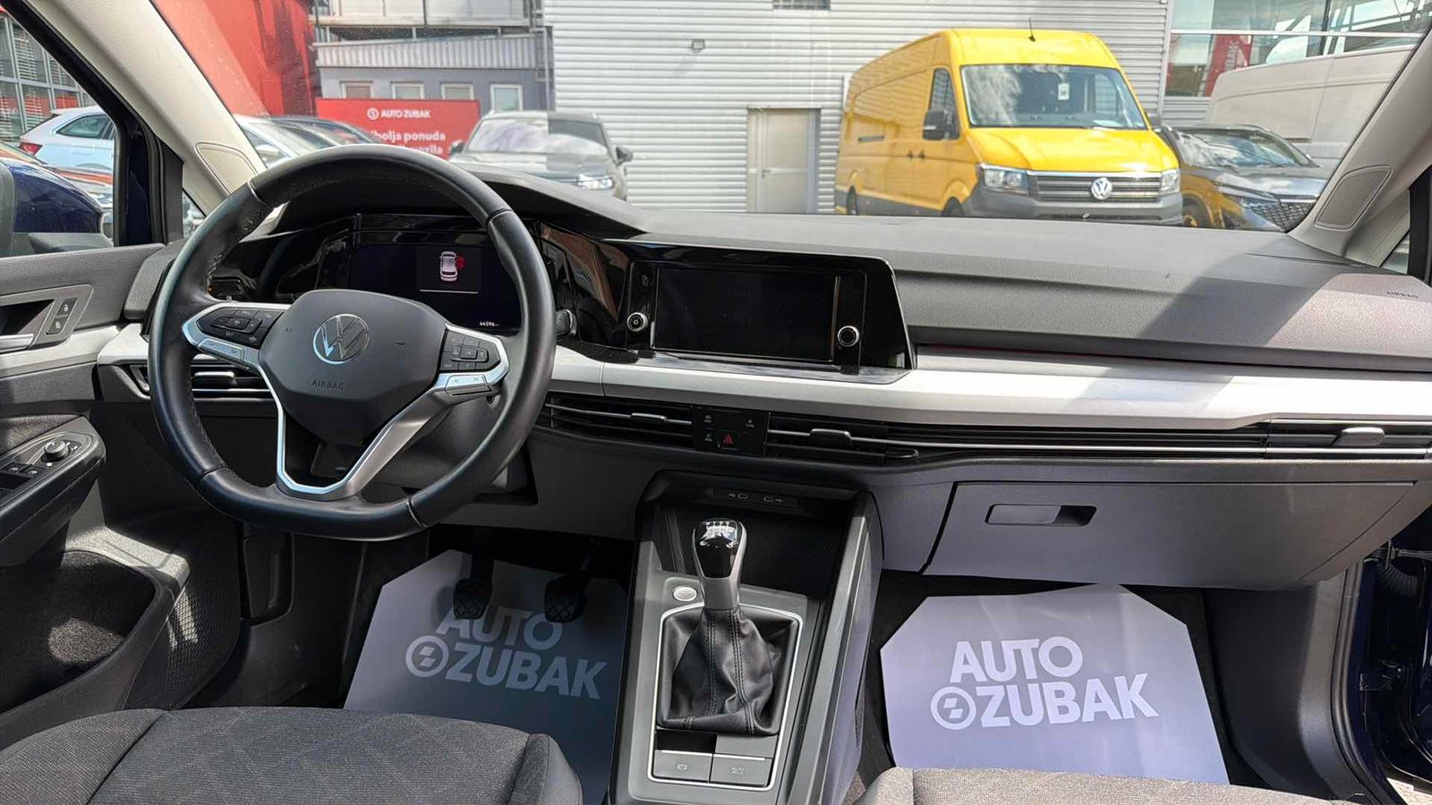 2024 Volkswagen Golf — fotografija 11