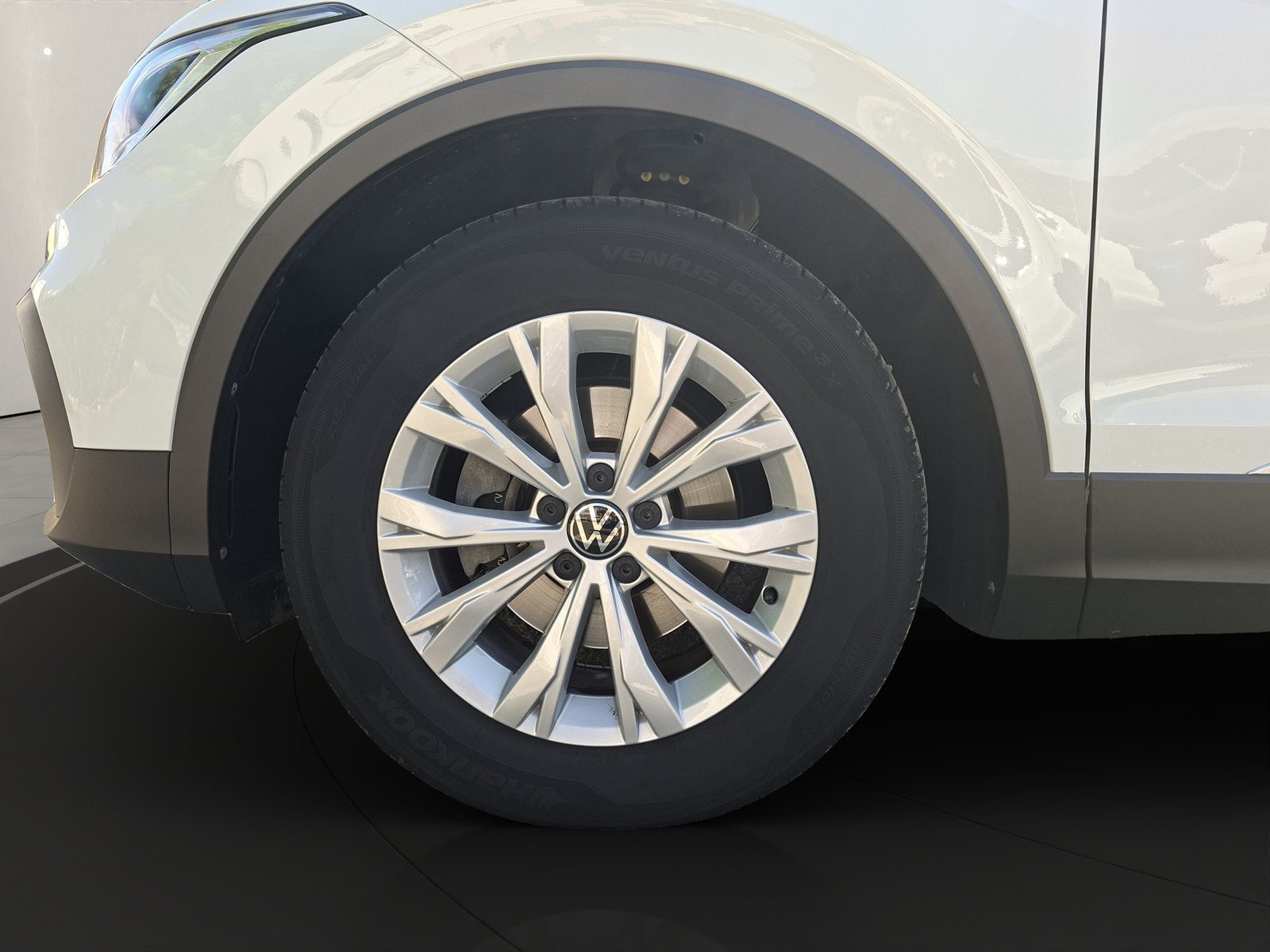2023 Volkswagen Tiguan — fotografija 9