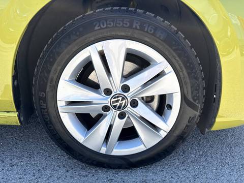 2024 Volkswagen Golf — sličica 18