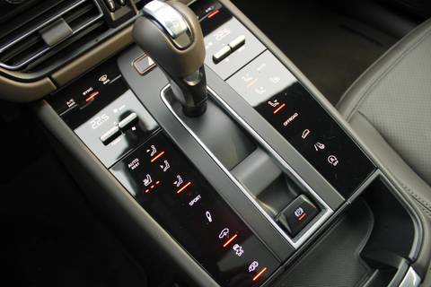 2022 Porsche Macan — sličica 20