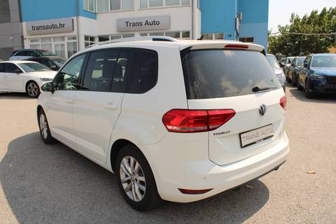 2016 Volkswagen Touran — sličica 7