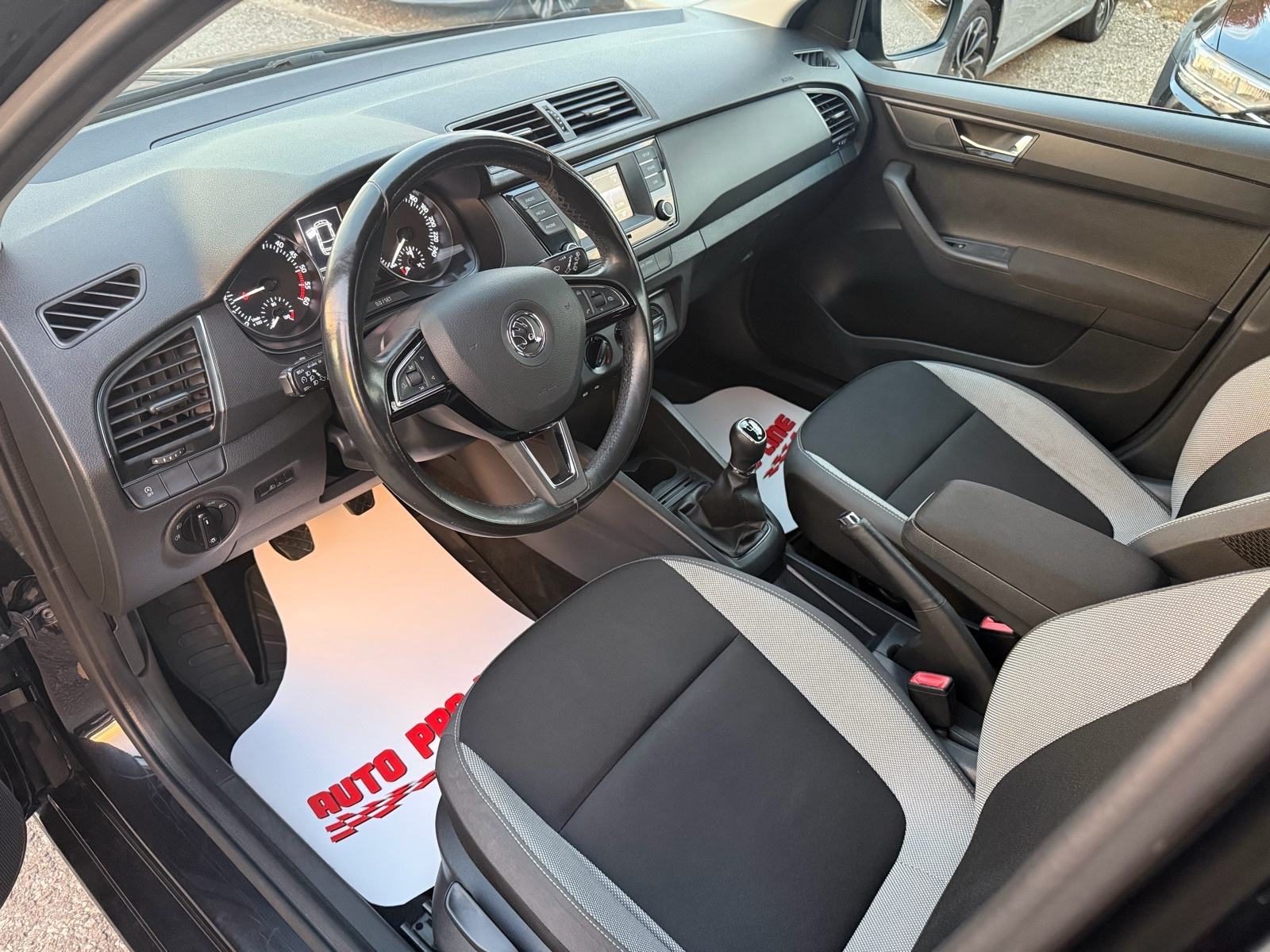 2016 Škoda Fabia — fotografija 7