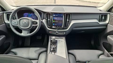 2023 Volvo XC60 — sličica 9