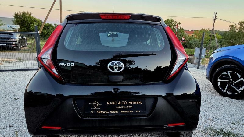 2022 Toyota Aygo — fotografija 8