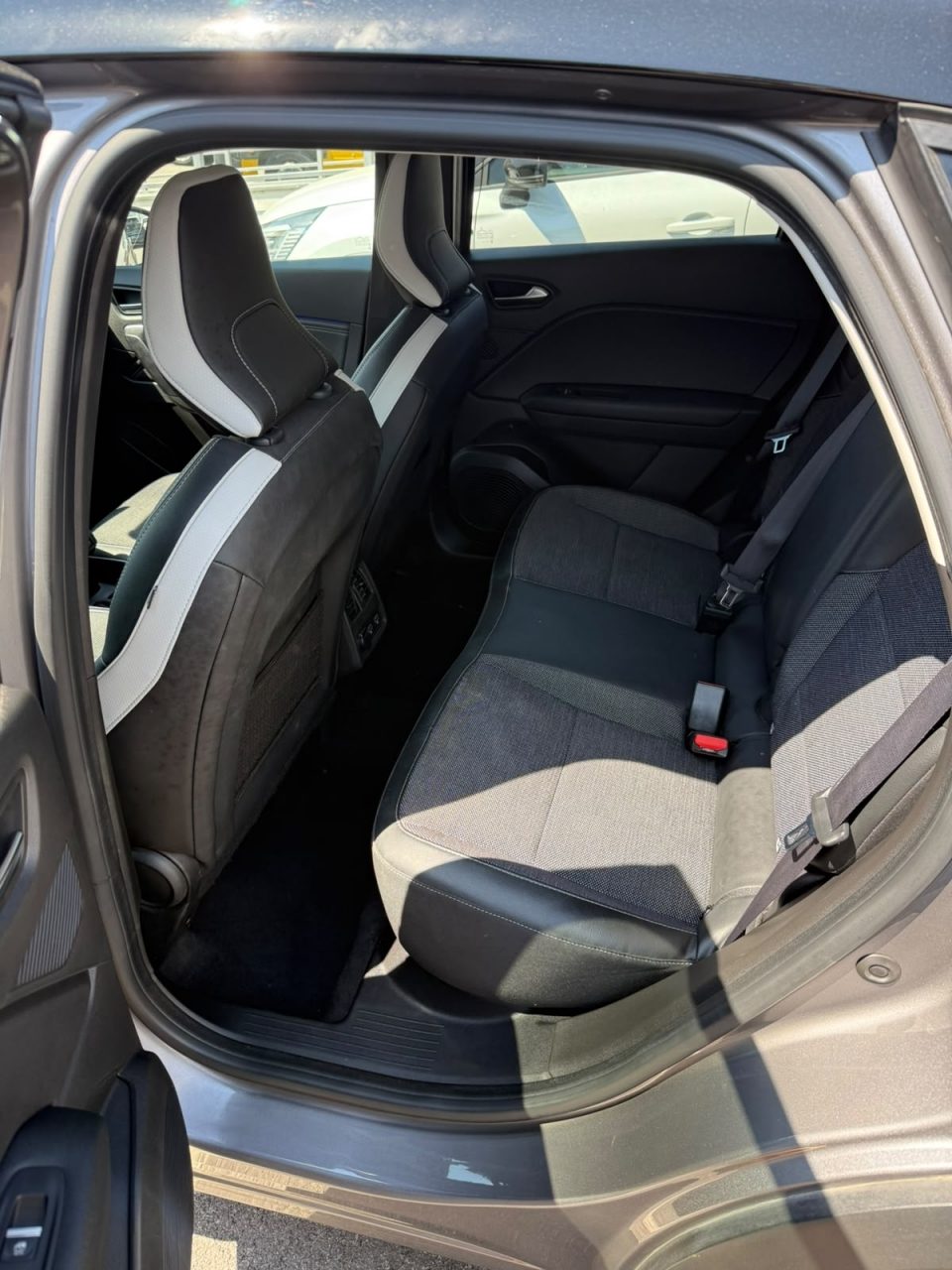 2024 Renault Captur — fotografija 5