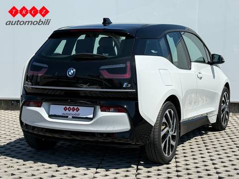 2022 BMW i3 — sličica 4