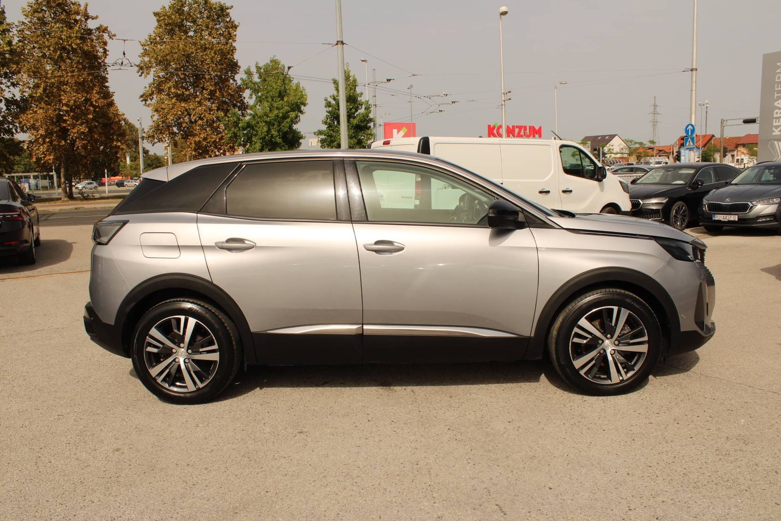 2022 Peugeot 3008 — fotografija 4