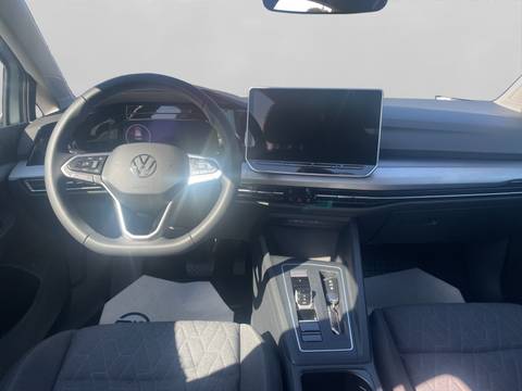 2025 Volkswagen Golf — sličica 11