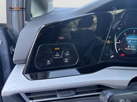 2023 Volkswagen Golf — sličica 22
