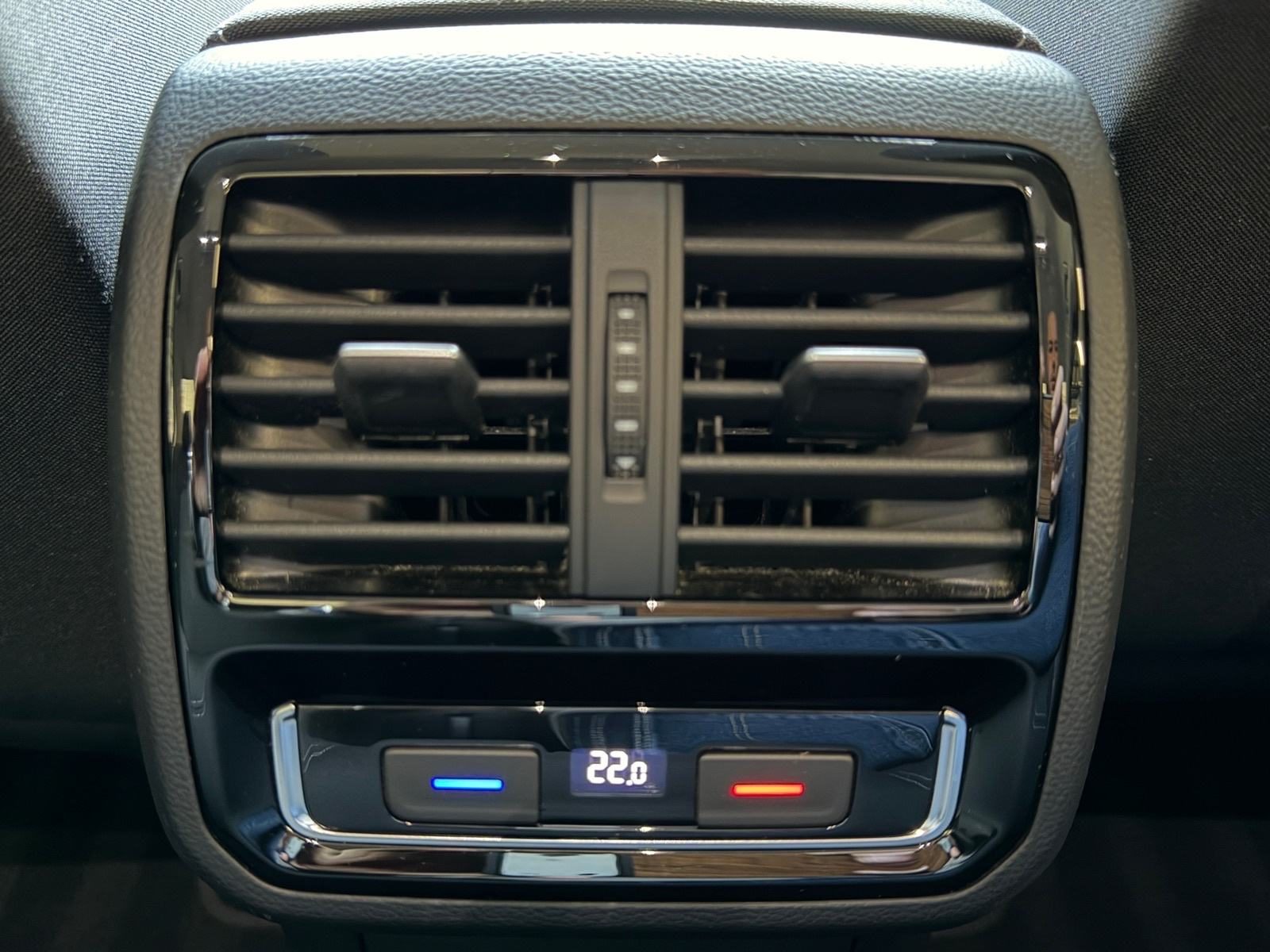 2021 Volkswagen Passat — fotografija 20