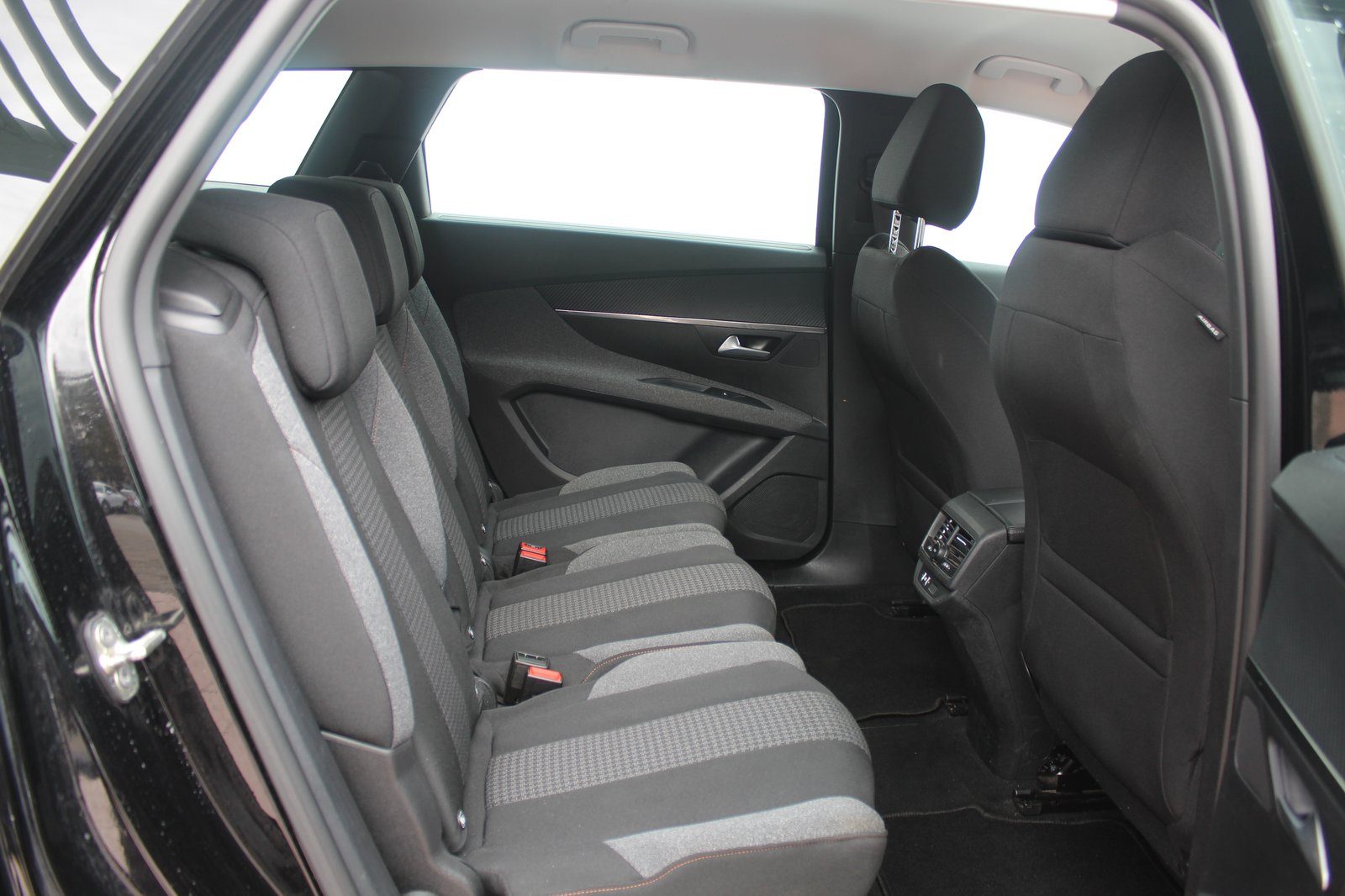 2021 Peugeot 5008 — fotografija 10