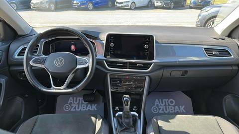 2023 Volkswagen T-Roc — sličica 11