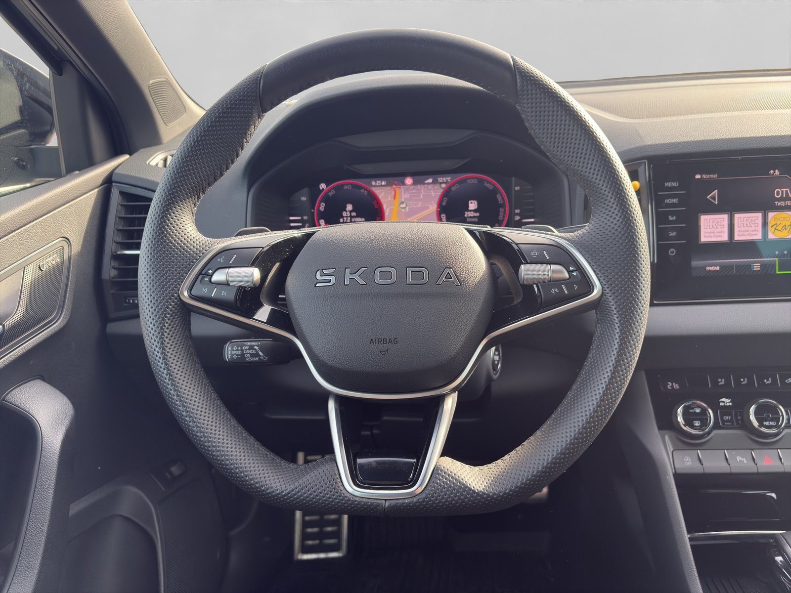 2025 Škoda Karoq — fotografija 12