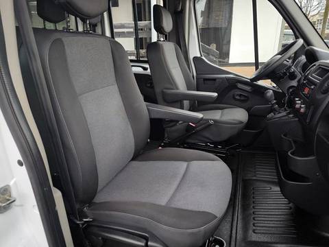 2019 Renault Master — sličica 16