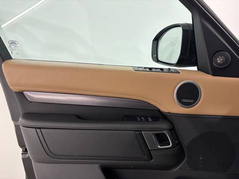 2024 Land Rover Discovery — sličica 16