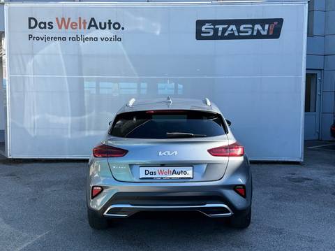 2023 Kia Ceed — sličica 6