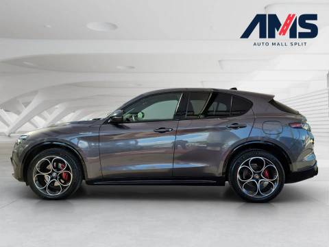 2024 Alfa Romeo Stelvio — sličica 2